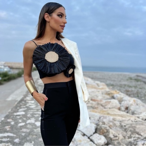 🦋 Bloggers Favorite 🦋 NWT ZARA LINEN BLEND RAFFIA FLOWER TOP SIZE M - Picture 5 of 17